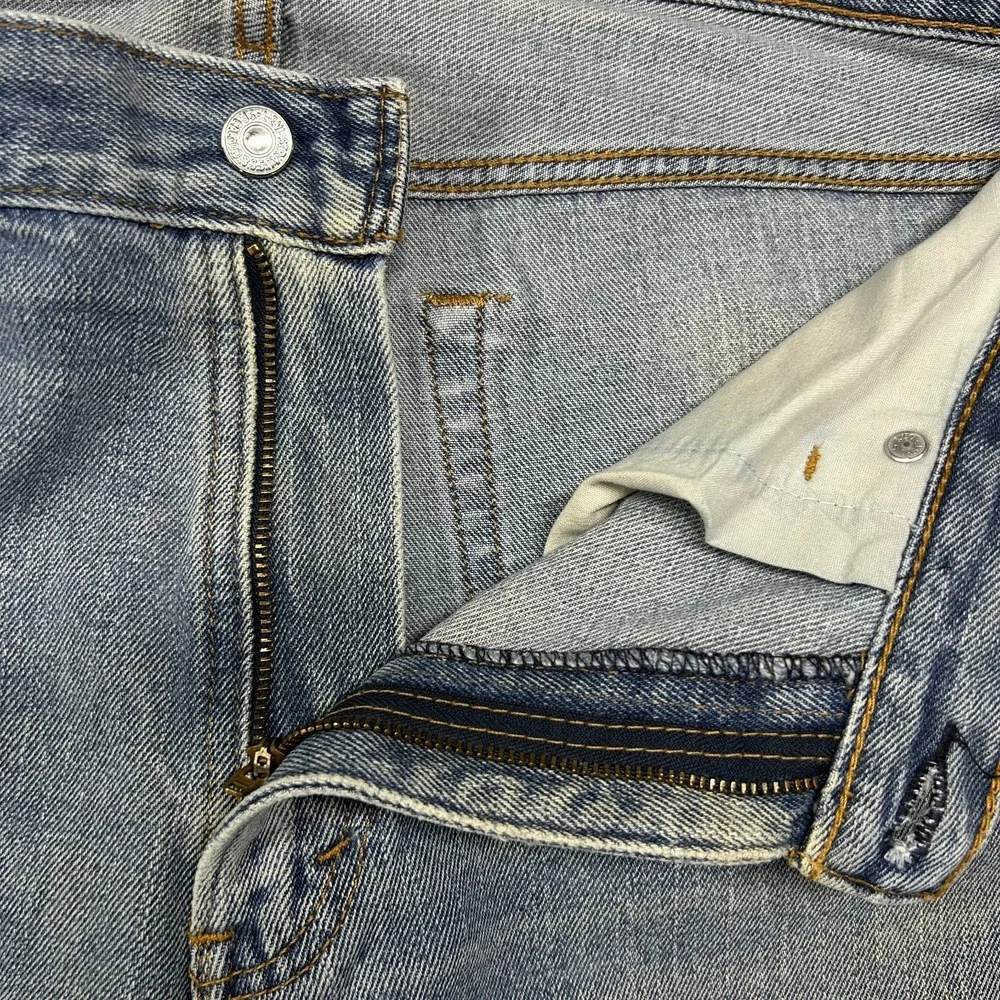 Levi's 560 Comfort Fit Jeans Men Blue Denim Zip Fly Straight Leg Classic - 34X32